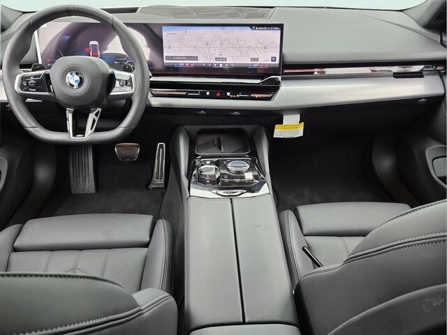 2026 BMW 530i 530i