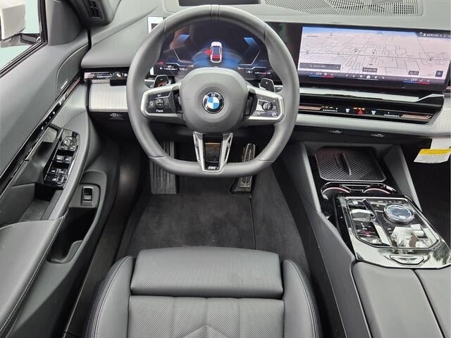 2026 BMW 530i 530i