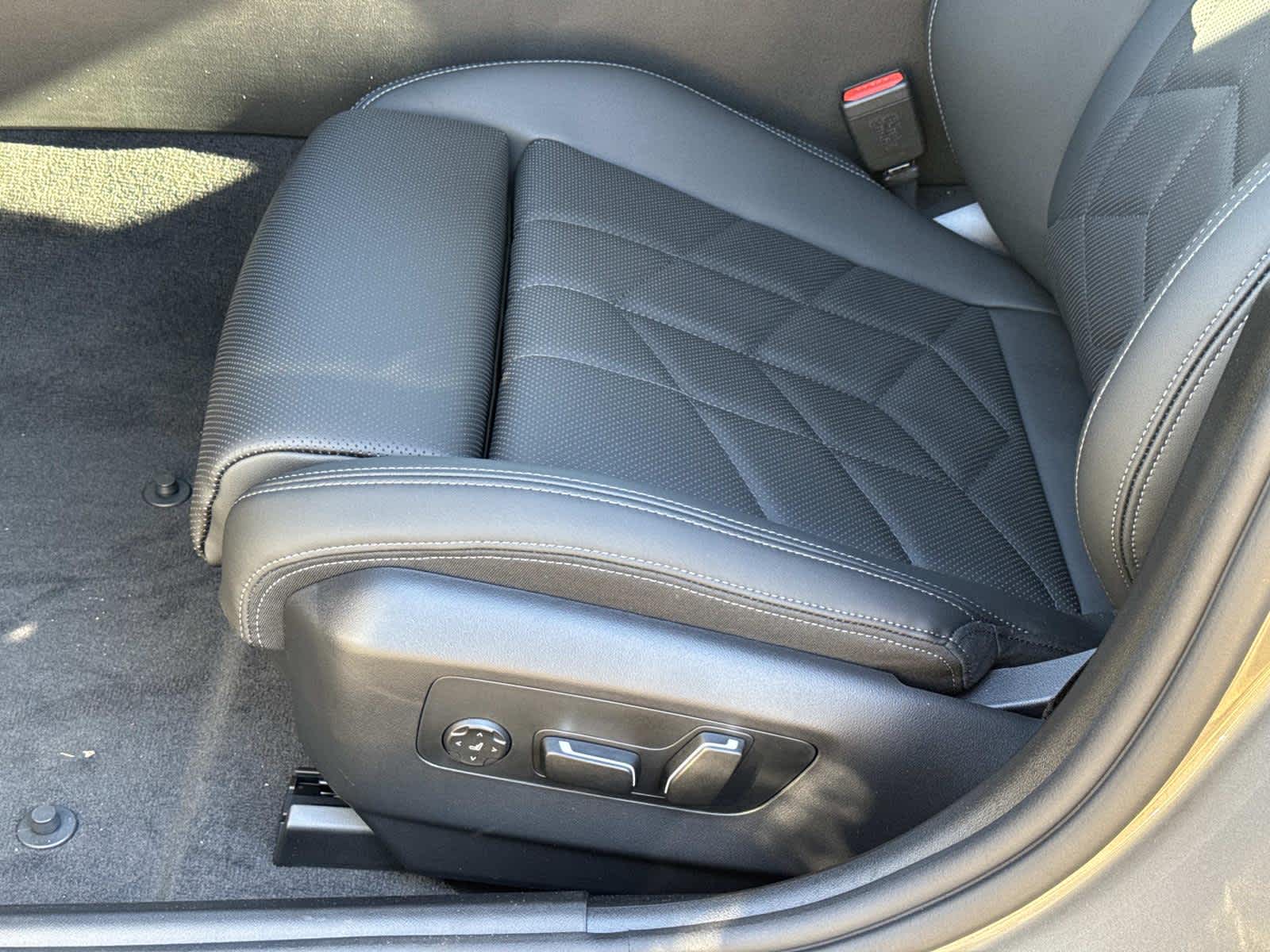 2026 BMW 5 Series 530i