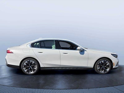 2027 BMW 530i 530i
