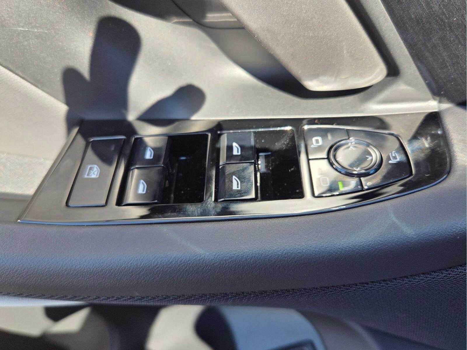 2027 BMW 530i 530i