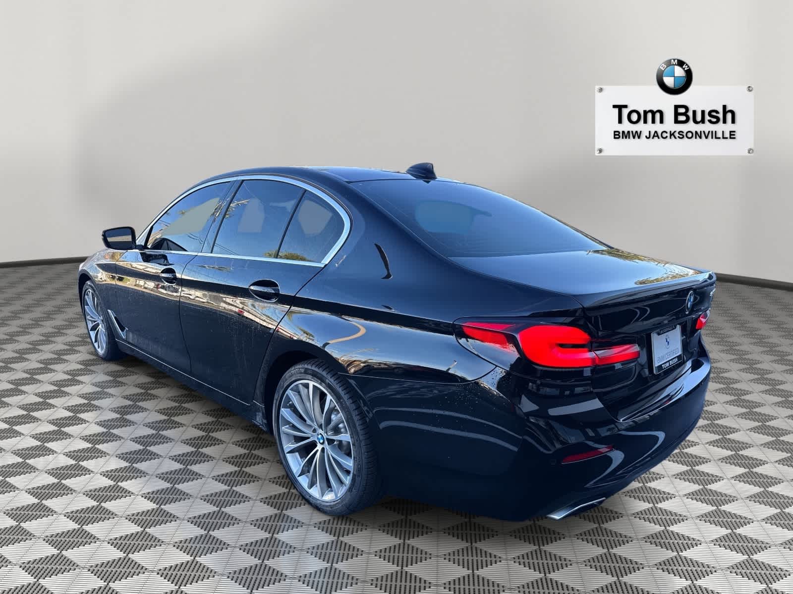 2023 BMW 5 Series 530i