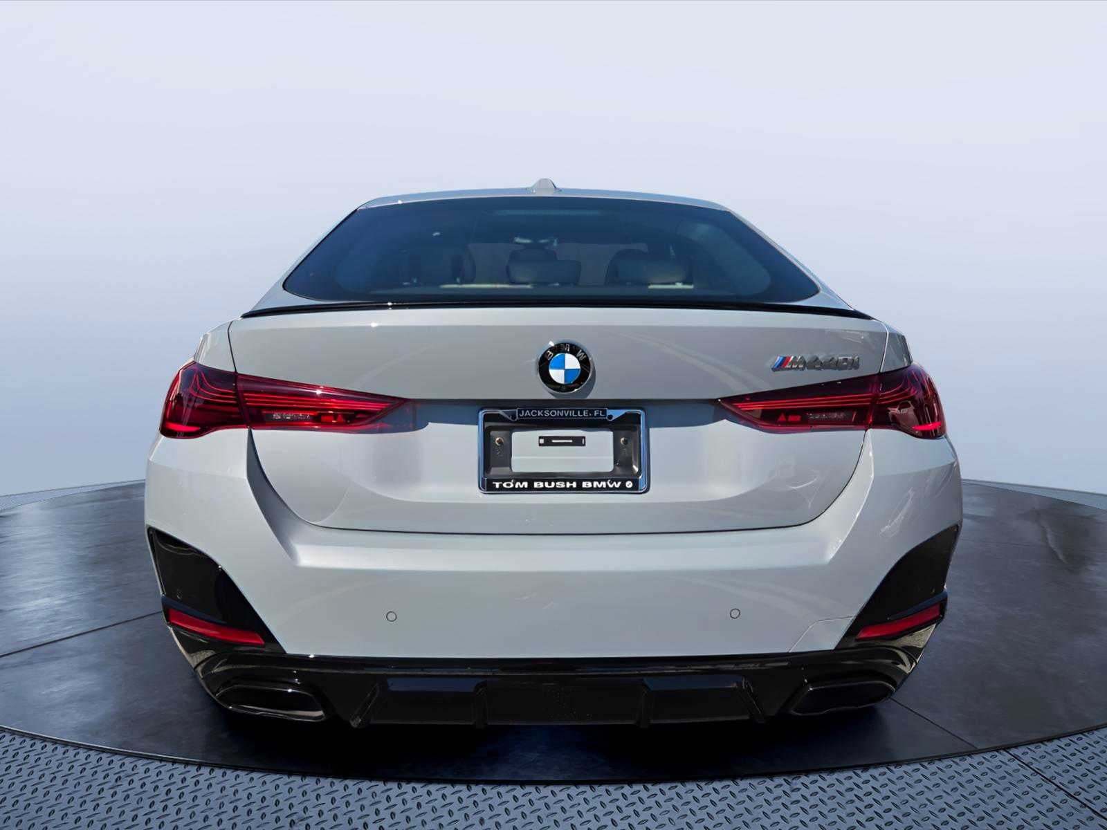 2027 BMW M440i M440i