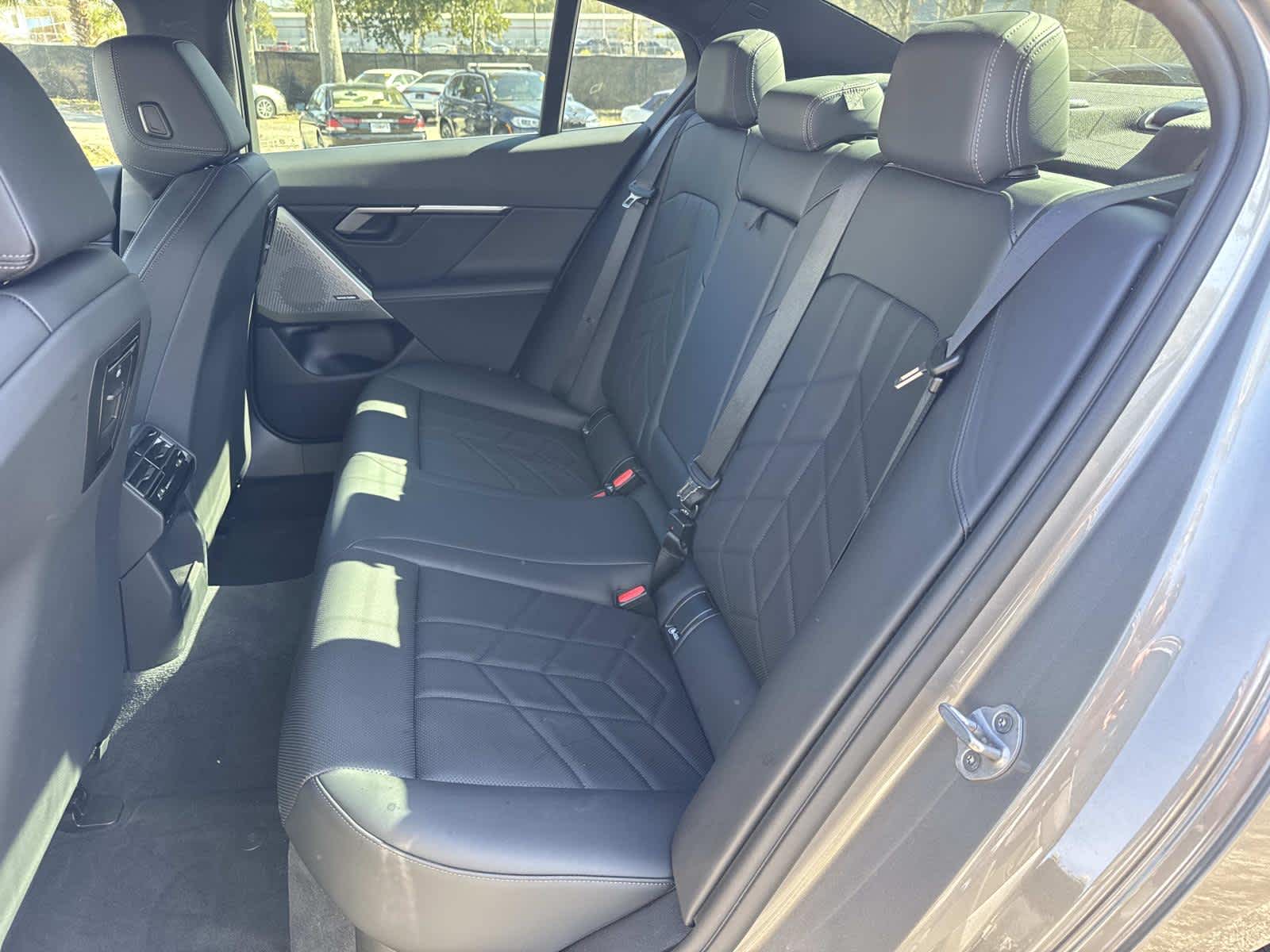 2025 BMW 5 Series 530i xDrive