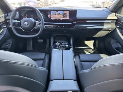 2025 BMW 5 Series 530i xDrive