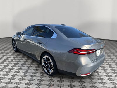 2025 BMW 5 Series 530i xDrive