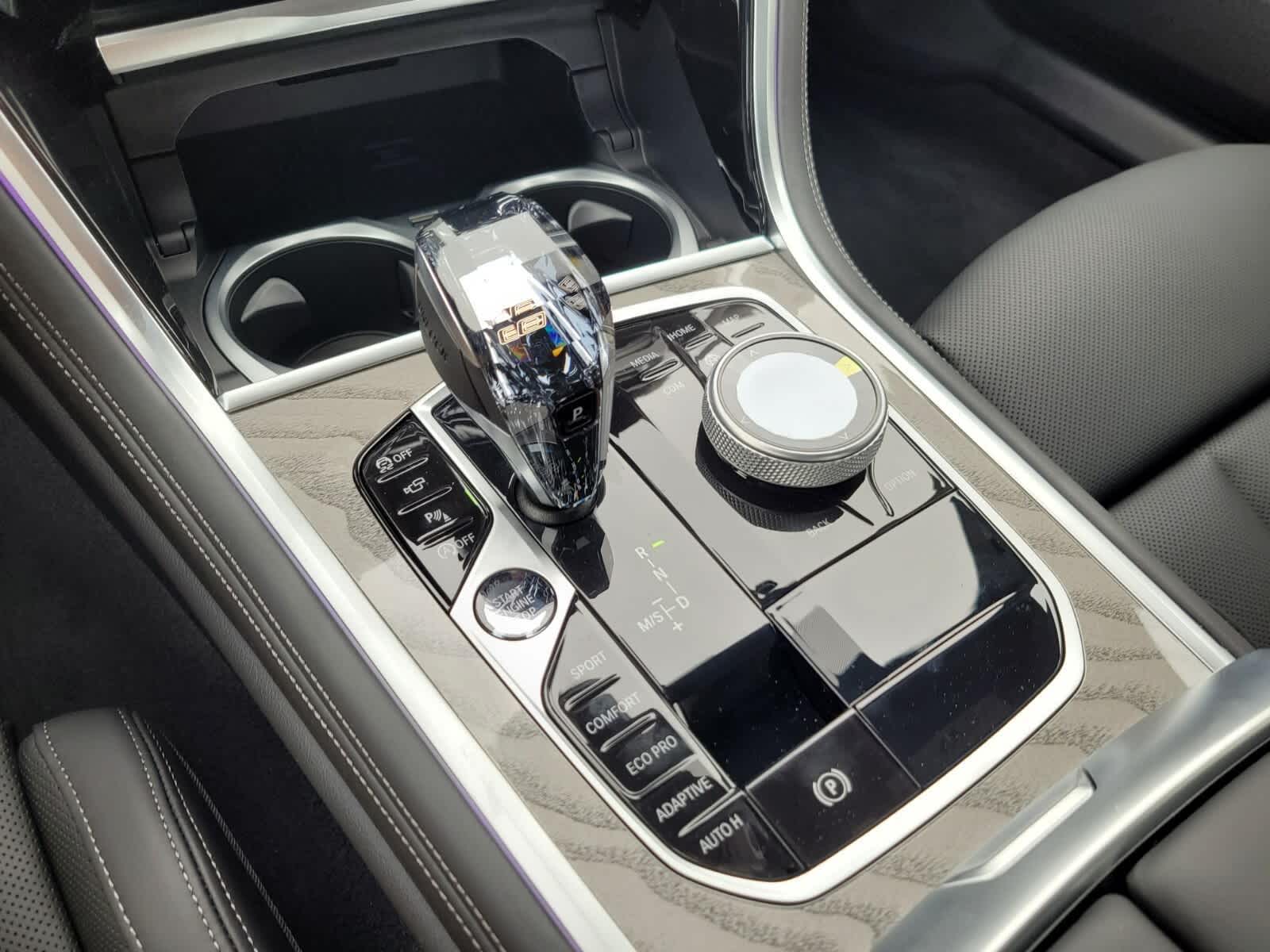 2026 BMW 8 Series 840i