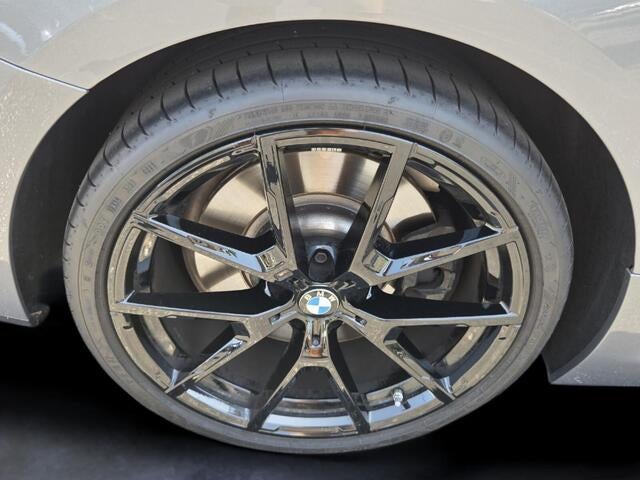 2026 BMW 8 Series 840i - Photo 18