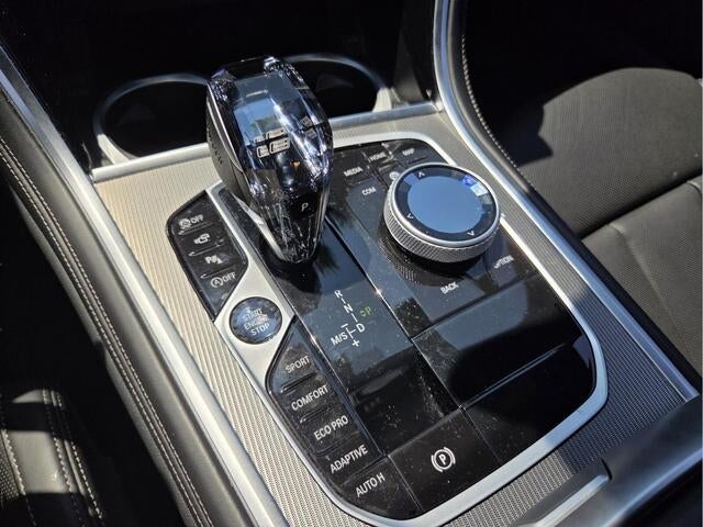2026 BMW 8 Series 840i - Photo 25