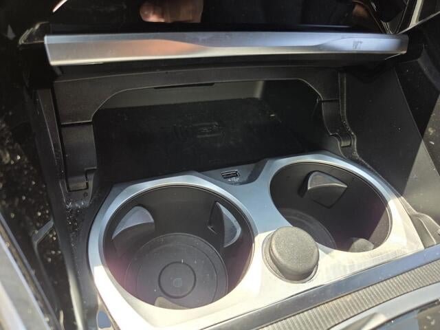 2026 BMW 8 Series 840i - Photo 27