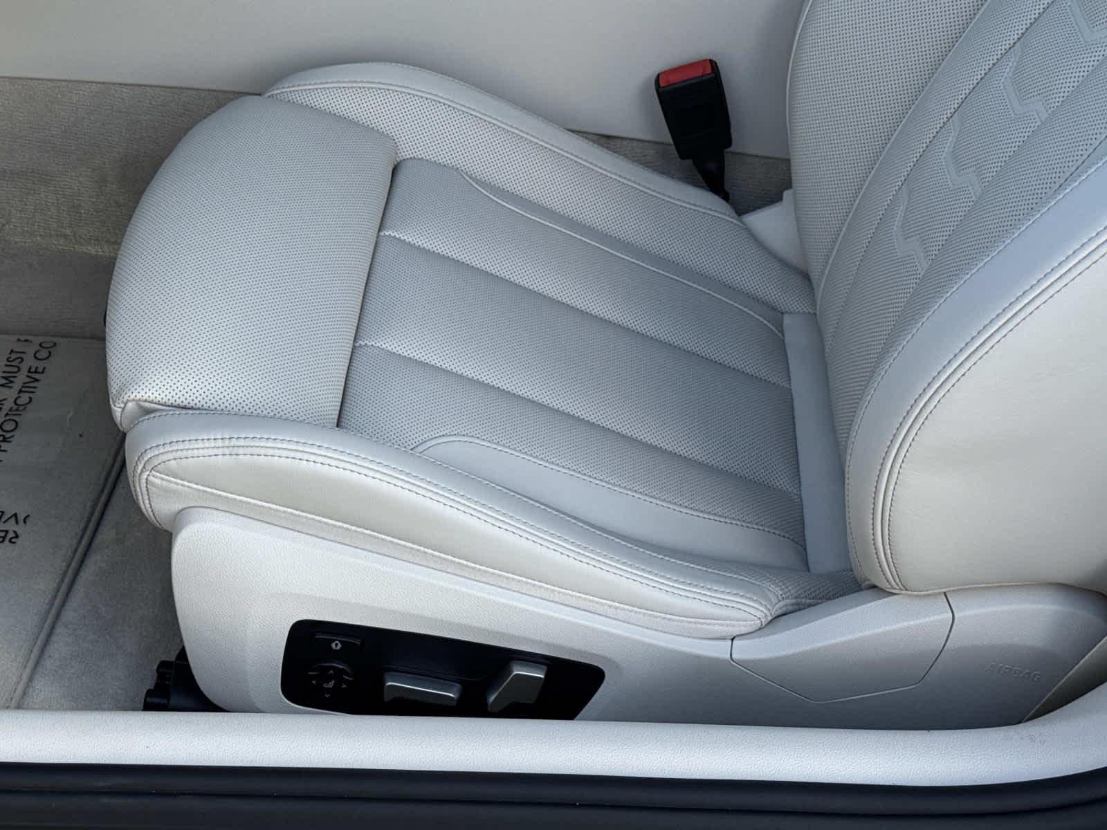 2026 BMW 8 Series 840i