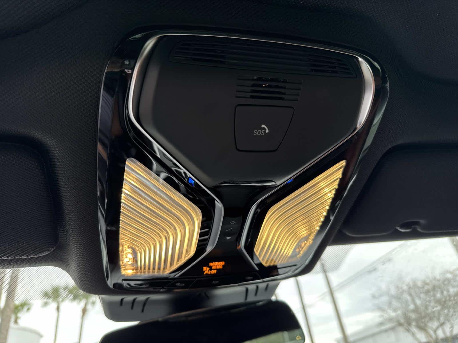 2025 BMW 8 Series 840i