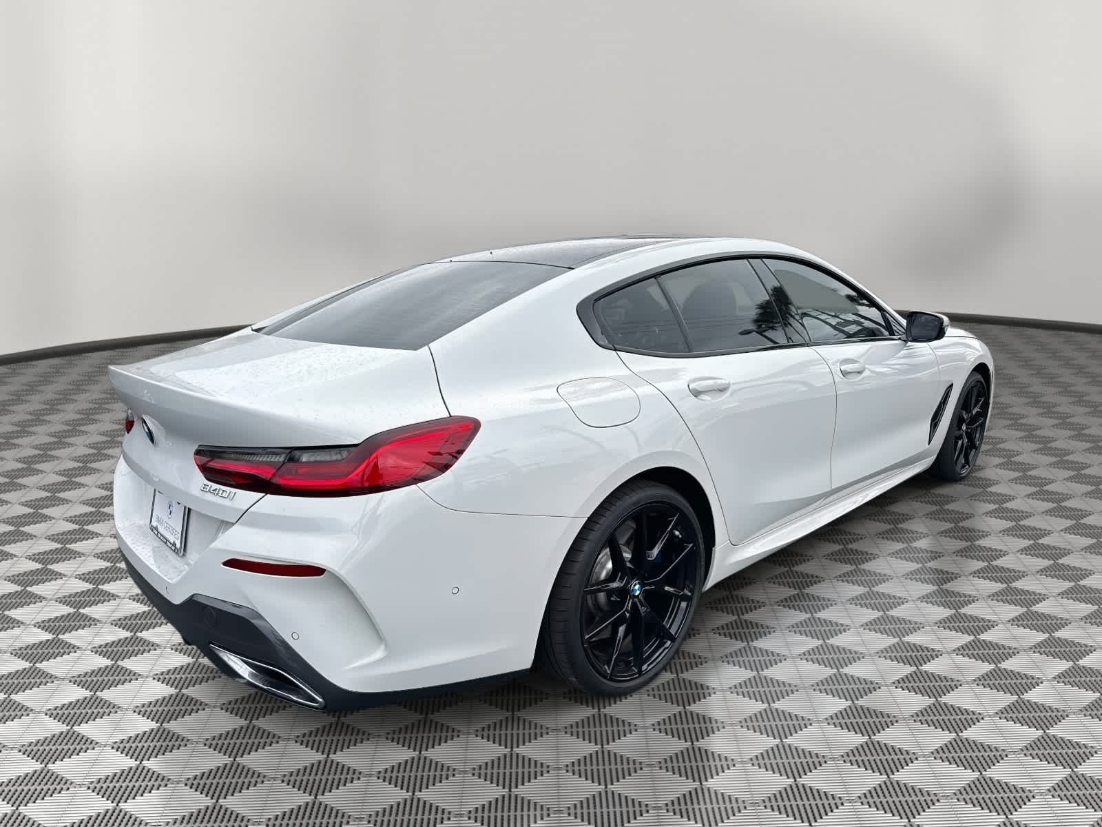 2025 BMW 8 Series 840i