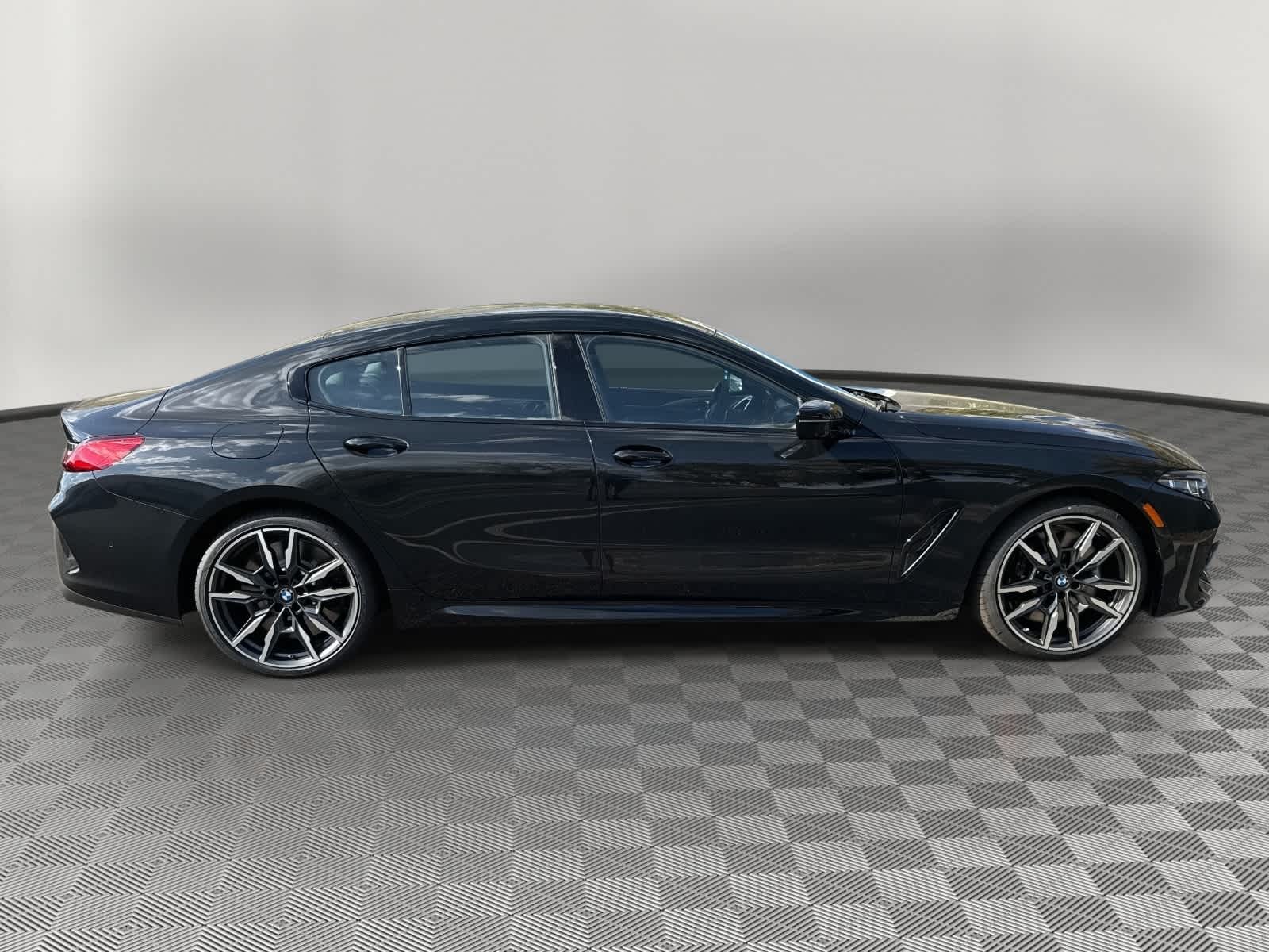 2026 BMW M850i xDrive M850i