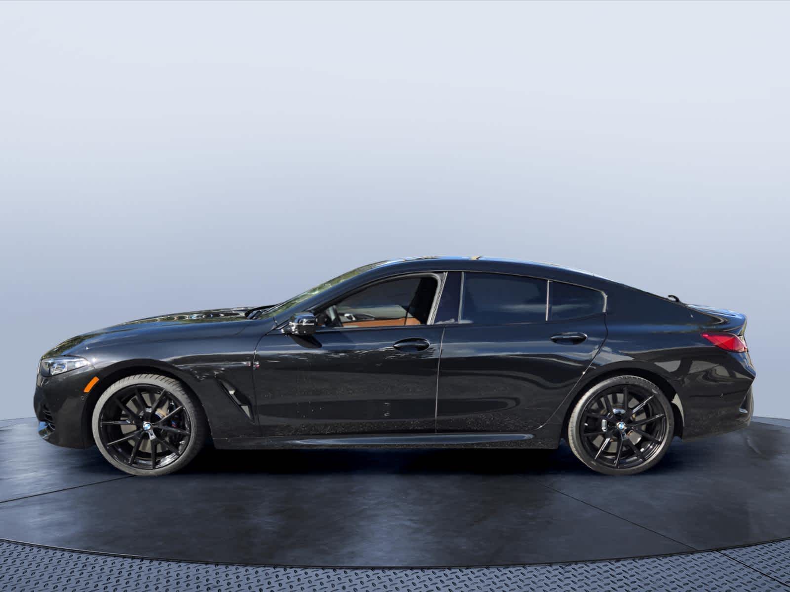 2025 BMW 8 Series M850i - Photo 6