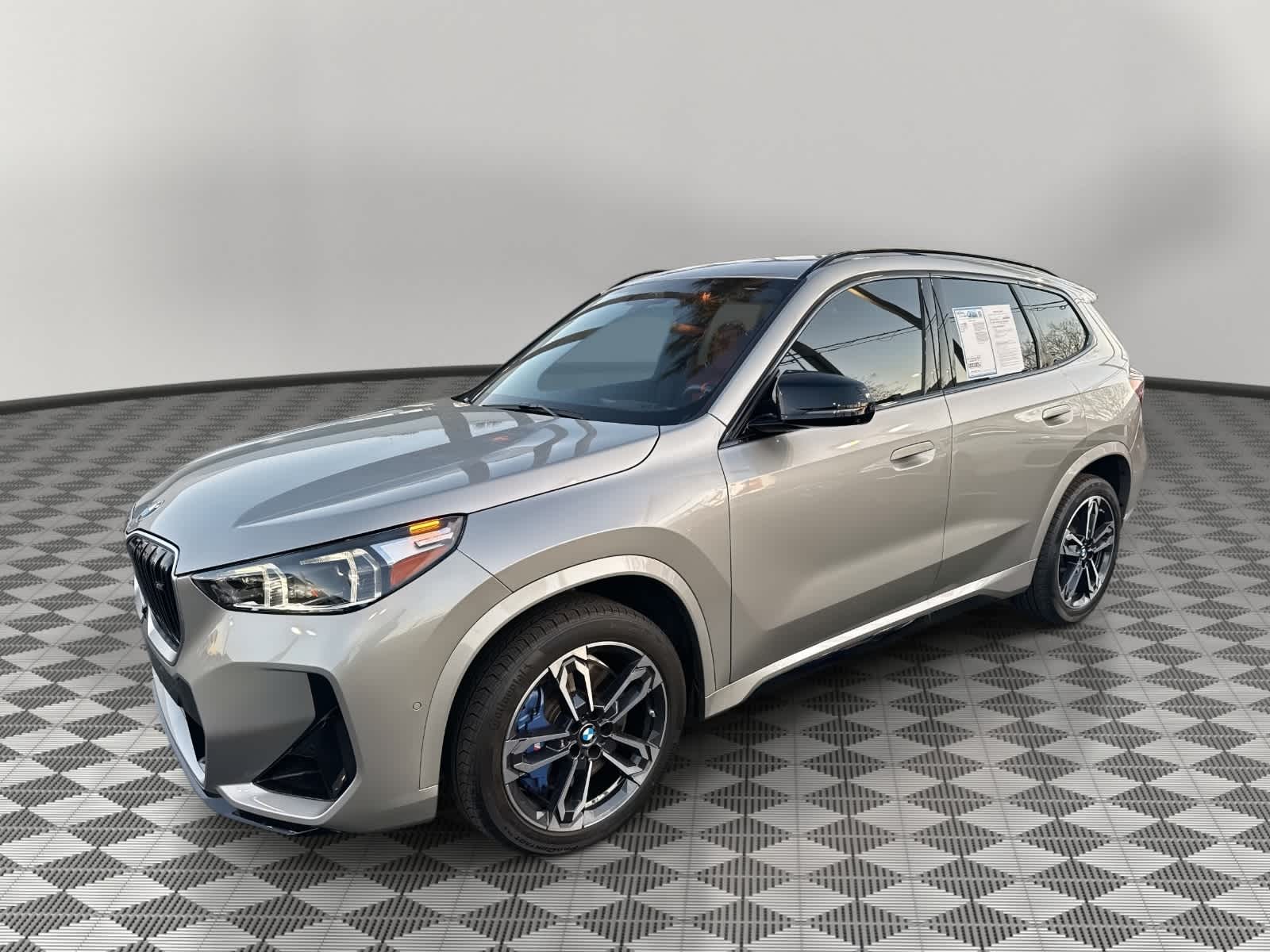 2024 BMW X1 M35i