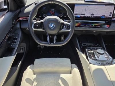 2025 BMW i5 eDrive40