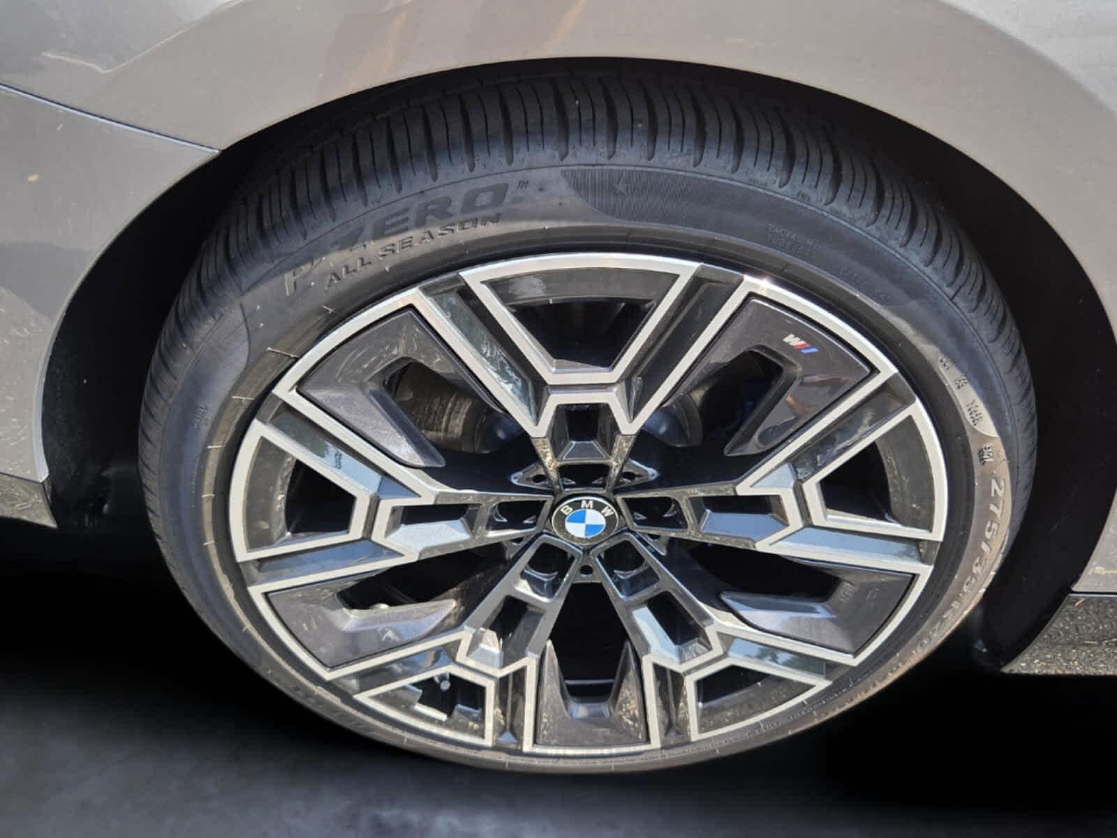 2025 BMW i5 40 - Photo 21
