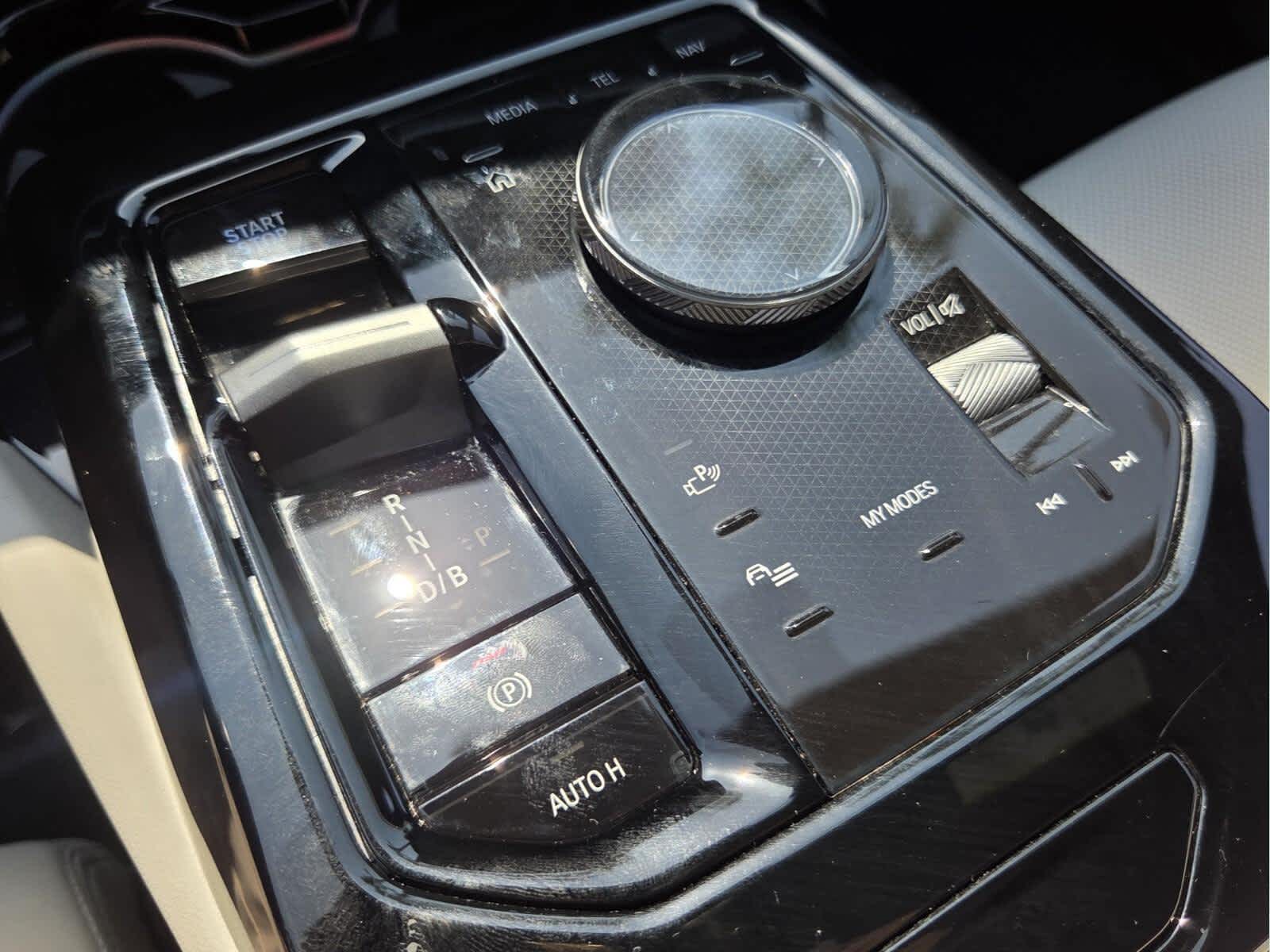 2025 BMW i5 40 - Photo 27