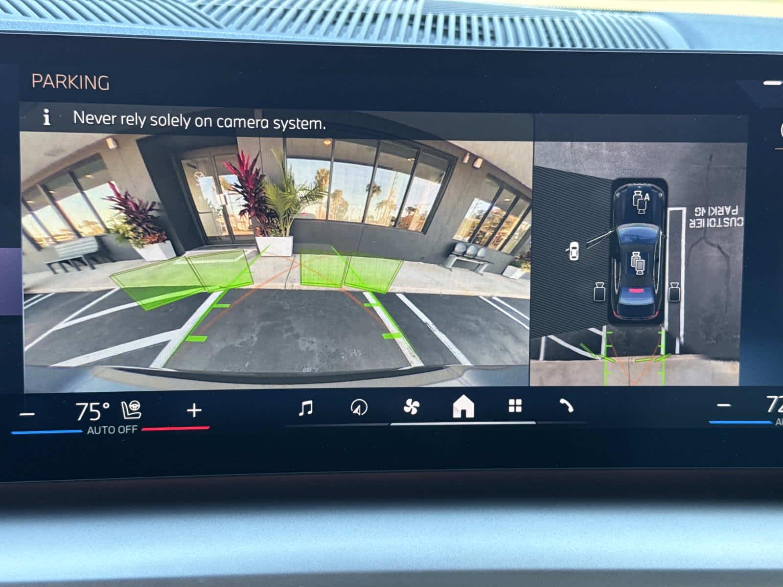 2025 BMW i5 eDrive40