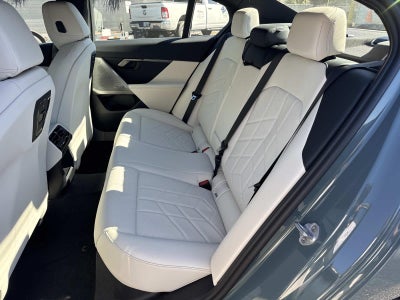 2026 BMW i5 eDrive40