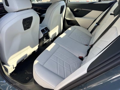 2026 BMW i5 eDrive40