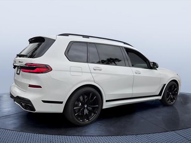 2025 BMW X7 M60I