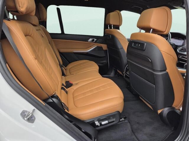 2021 BMW X7 M50I