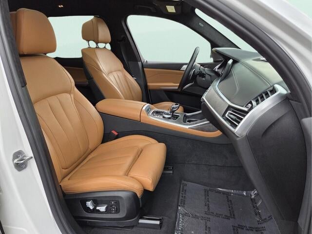 2021 BMW X7 M50I