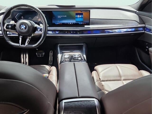 2023 BMW 740i 740i