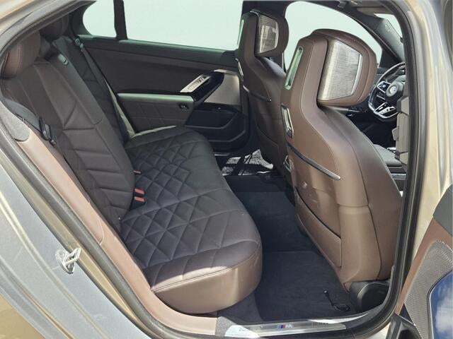 2023 BMW 740i 740i