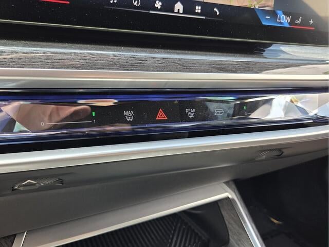2023 BMW 740i 740i