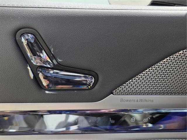 2023 BMW 740i 740i