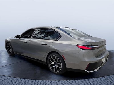 2023 BMW 740i 740i