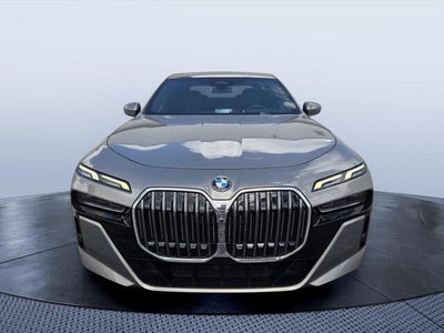 2023 BMW 740i 740i