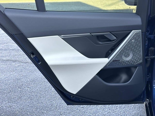 2025 BMW i5 M60