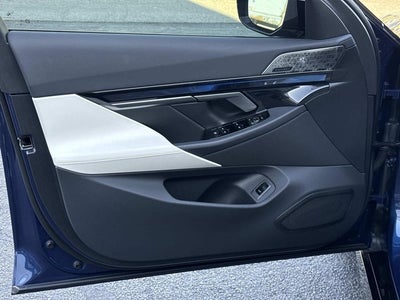 2025 BMW i5 M60