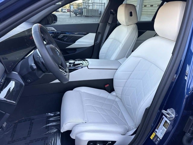 2025 BMW i5 M60