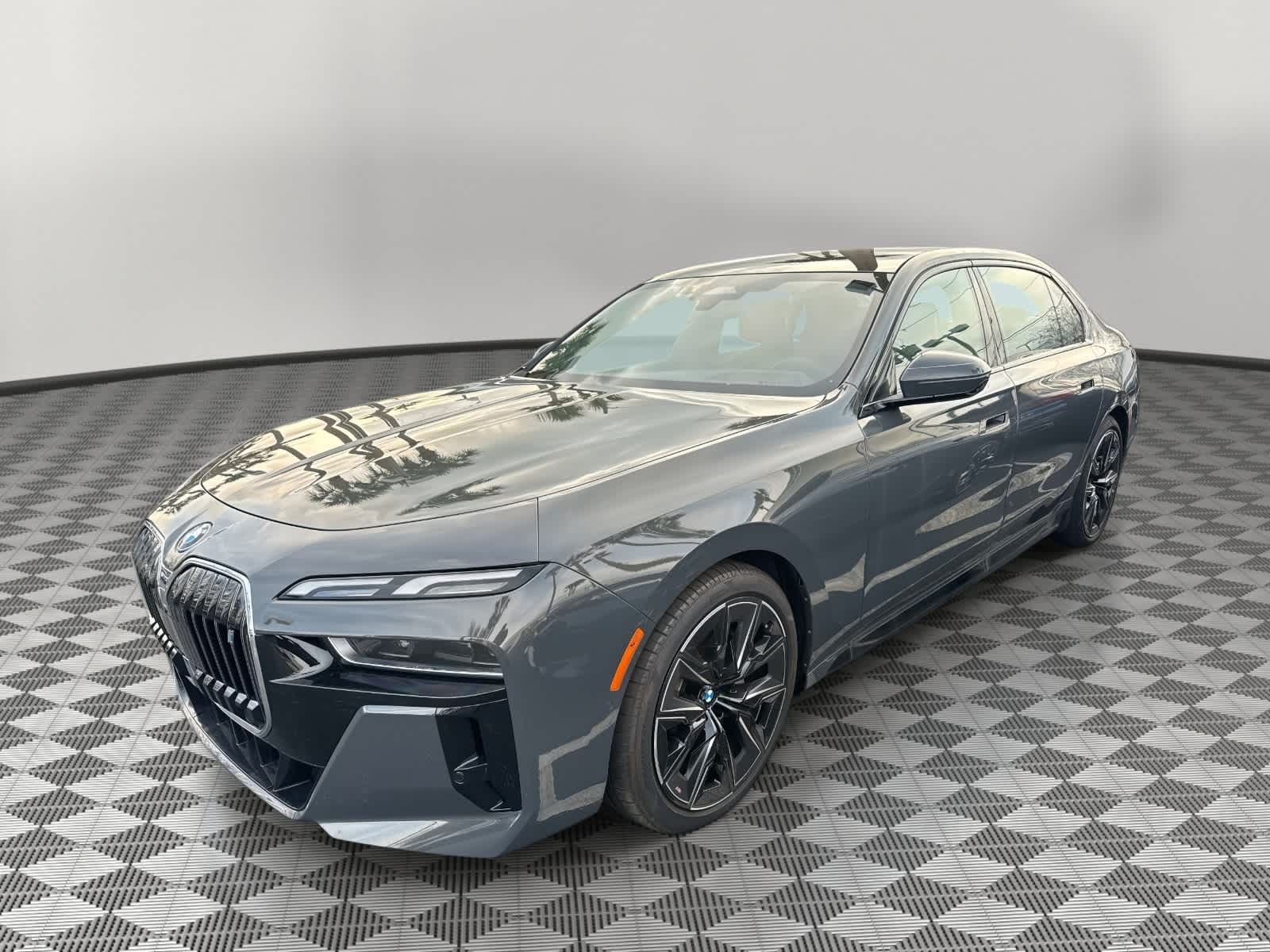 Used 2025 BMW i7 60 with VIN WBY53EJ06SCT68045 for sale in Jacksonville, FL