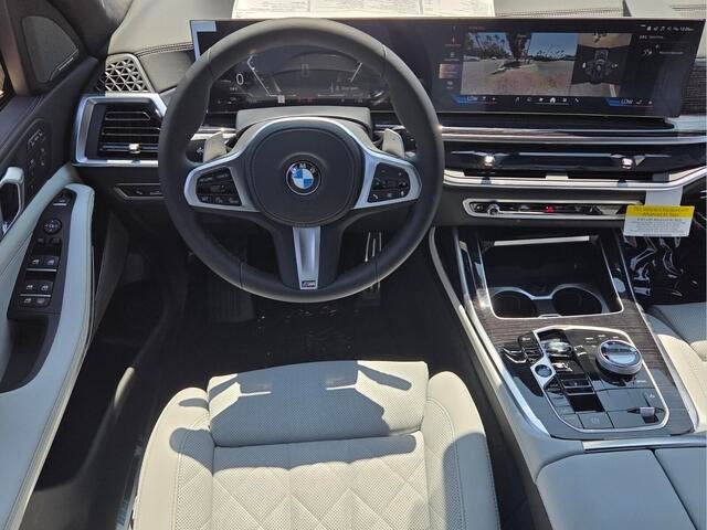 2027 BMW X7 Base