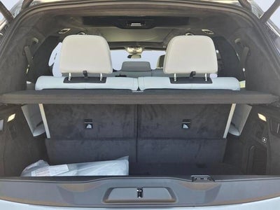2027 BMW X7 Base