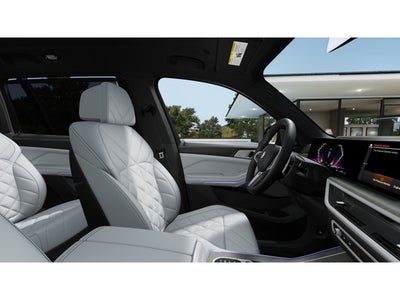2027 BMW X7 Base