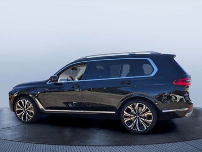 2027 BMW X7 Base