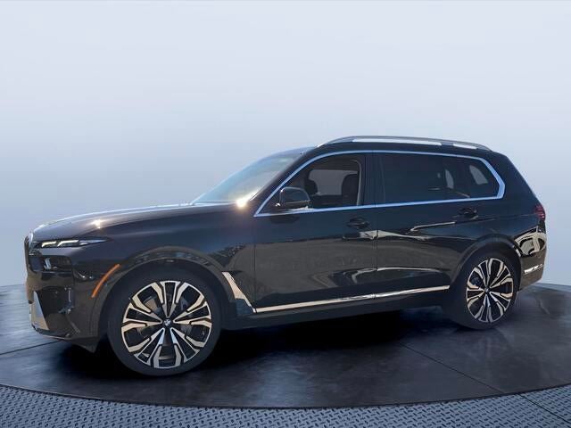 2027 BMW X7 Base