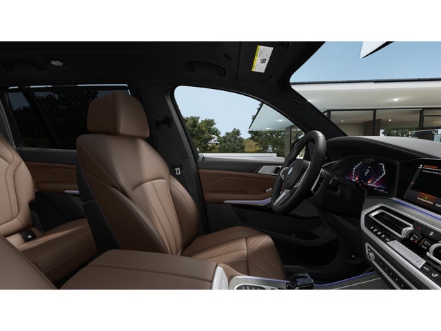 2027 BMW X7 Base