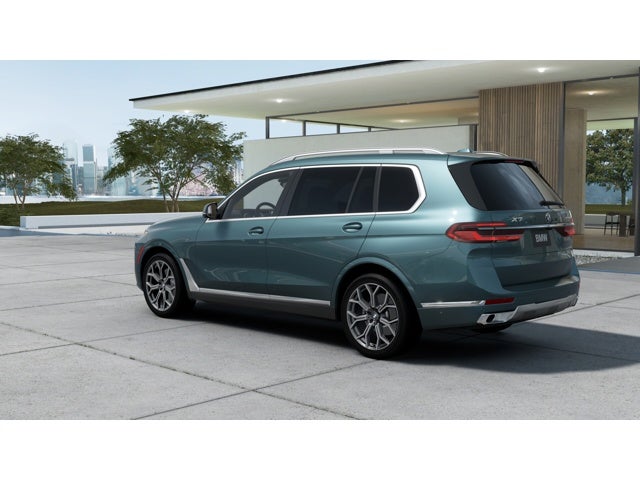 2027 BMW X7 Base