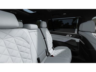 2027 BMW X7 Base