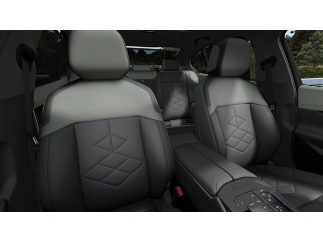2027 BMW 550e Base