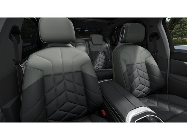 2026 BMW 740i Base