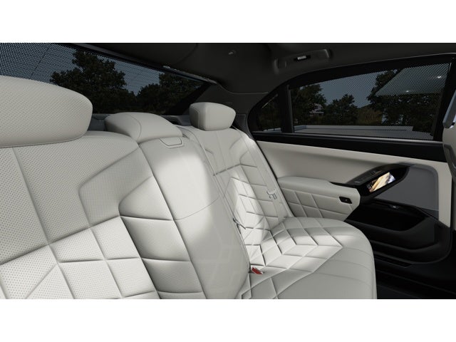 2027 BMW 740i Base